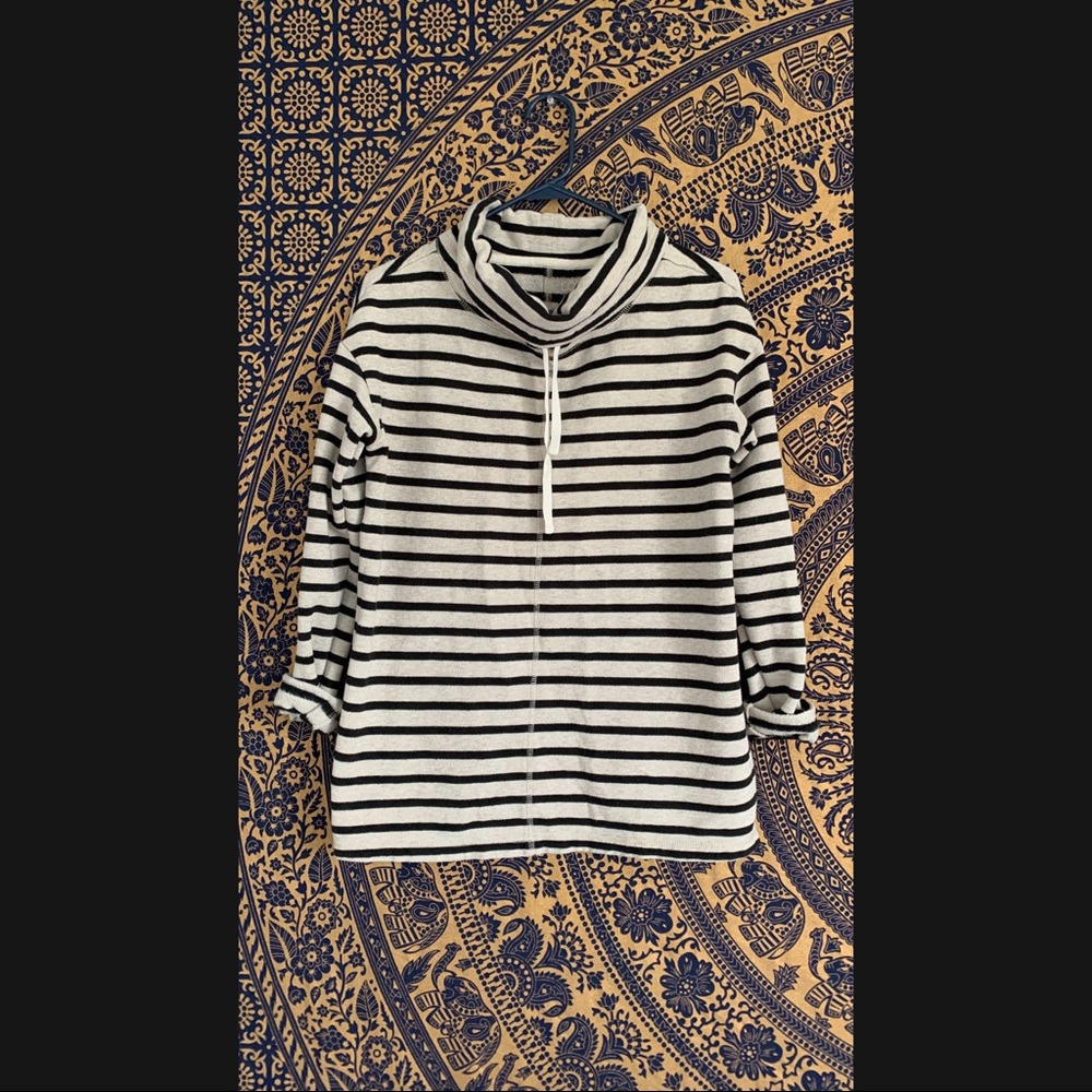 Loft Hoodie Gray and Black